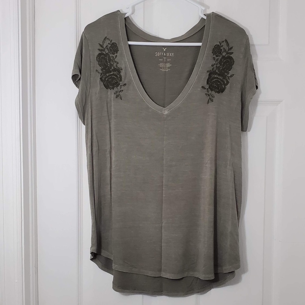 American Eagle shirt